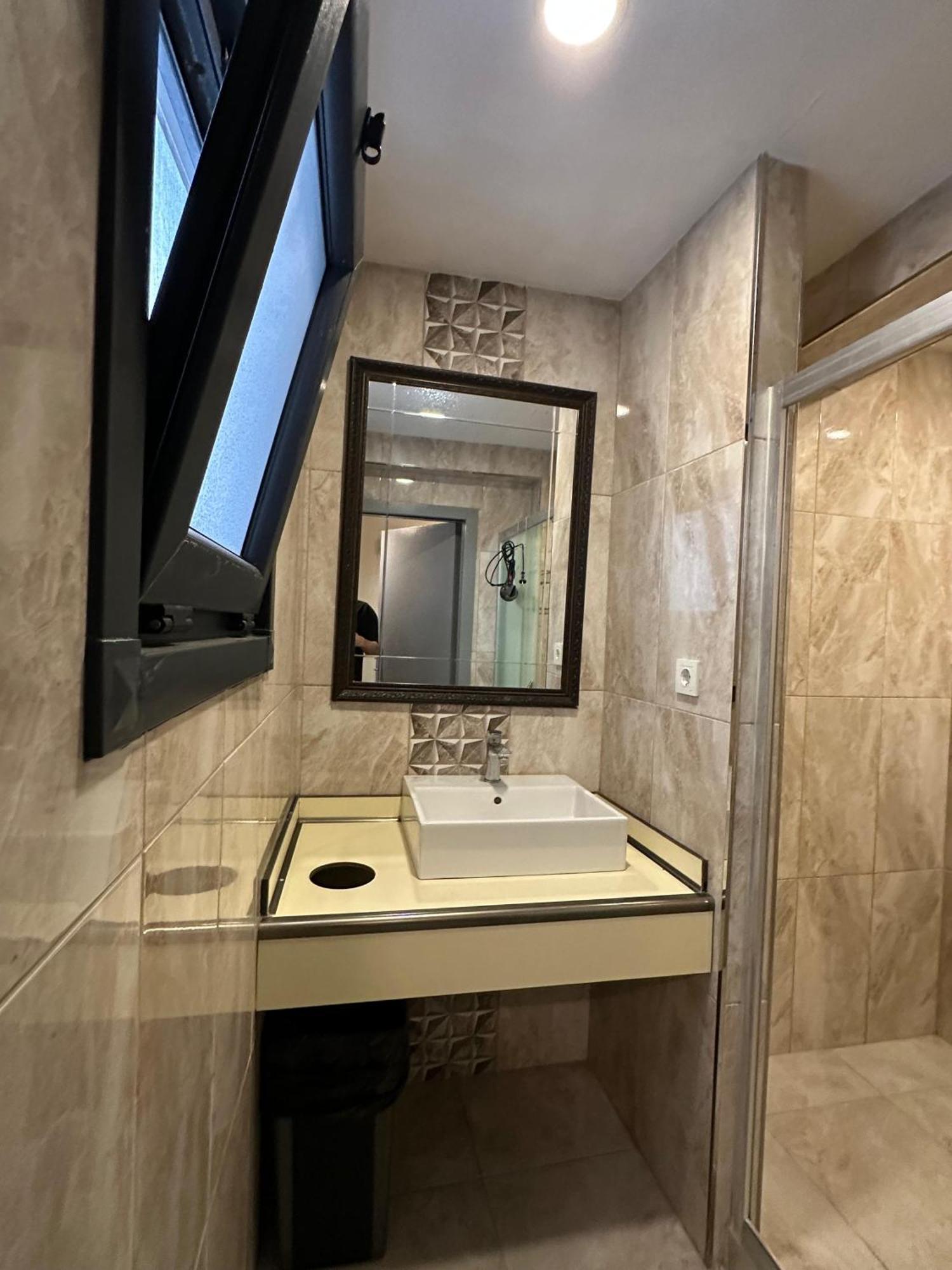 Social House Istanbul Hotel Bagian luar foto